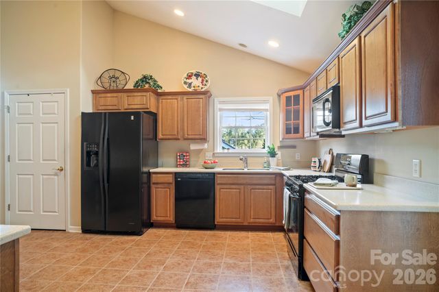 13 Stonebridge Drive, Asheville, NC 28805