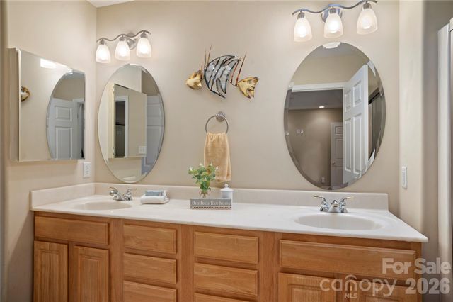 13 Stonebridge Drive, Asheville, NC 28805