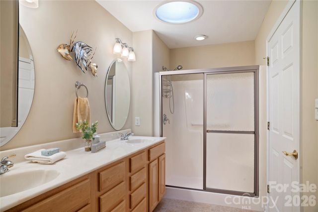 13 Stonebridge Drive, Asheville, NC 28805