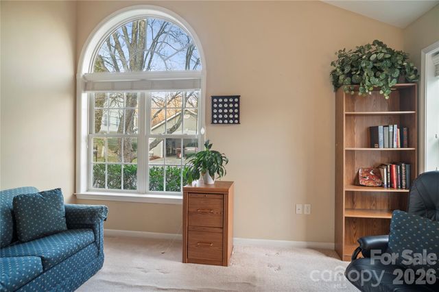 13 Stonebridge Drive, Asheville, NC 28805