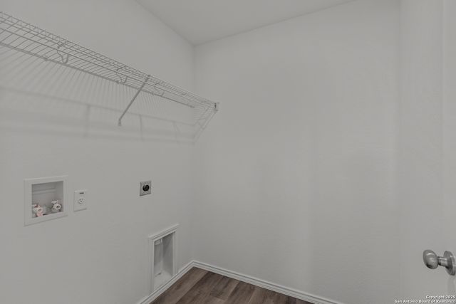 4053 BERMUDA LN, Seguin, TX 78155