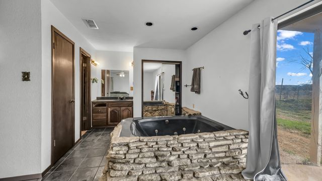 4404 County Road 805b, Cleburne, TX 76031