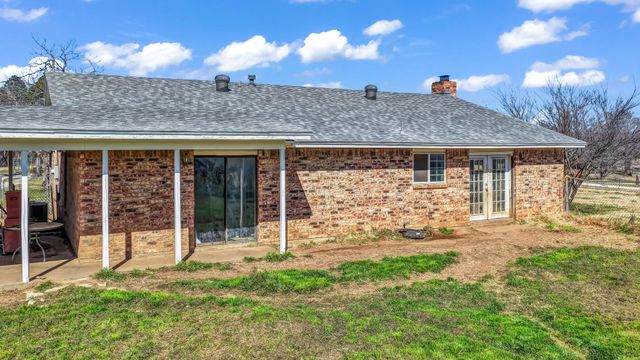 4404 County Road 805b, Cleburne, TX 76031