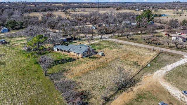 4404 County Road 805b, Cleburne, TX 76031