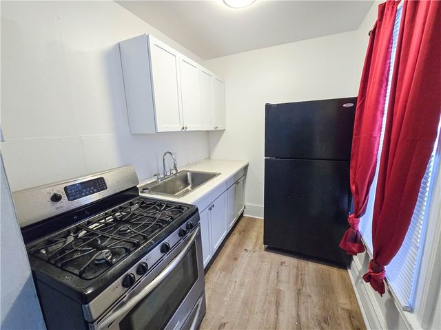 211 Parsells Avenue, Rochester, NY 14609