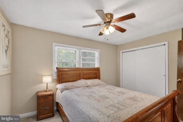944 HIGHRIDGE RD, Front Royal, VA 22630
