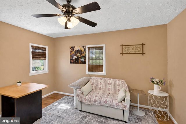 944 HIGHRIDGE RD, Front Royal, VA 22630