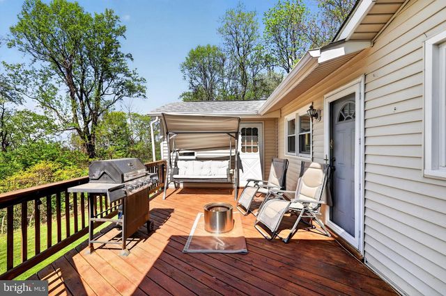 944 HIGHRIDGE RD, Front Royal, VA 22630