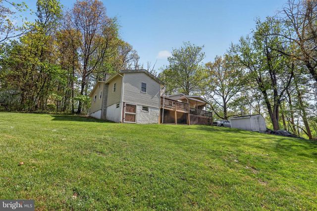 944 HIGHRIDGE RD, Front Royal, VA 22630