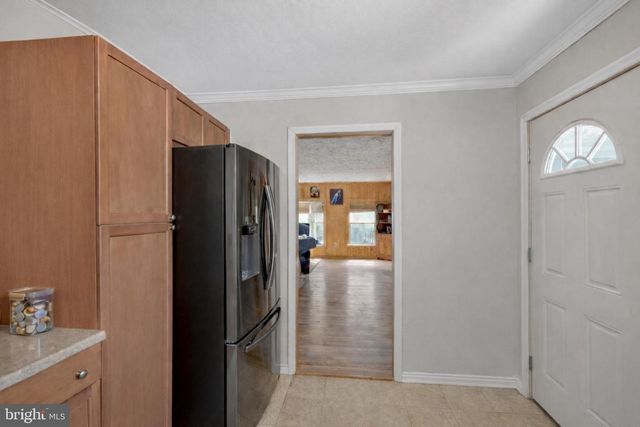 944 HIGHRIDGE RD, Front Royal, VA 22630