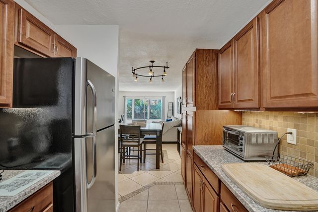 1400 Tallwood Avenue 107, Hollywood, FL 33021