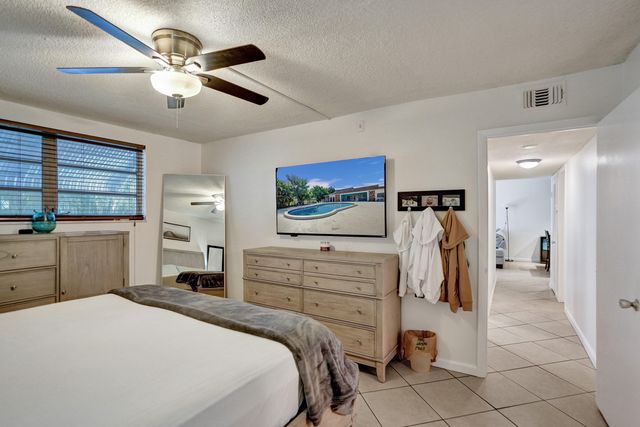 1400 Tallwood Avenue 107, Hollywood, FL 33021