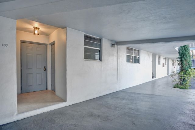 1400 Tallwood Avenue 107, Hollywood, FL 33021