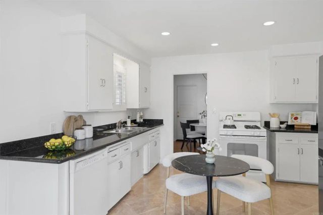 1772 Redondo Street, San Diego, CA 92107