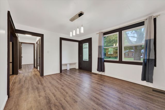 209 Green Acres Cir, Guthrie, KY 42234