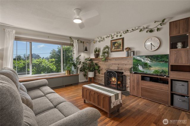 5850 Birch Drive, Ferndale, WA 98248