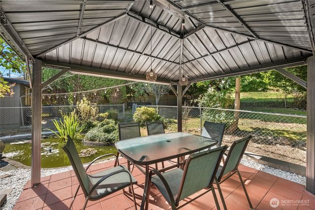 5850 Birch Drive, Ferndale, WA 98248