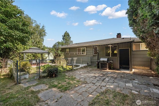 5850 Birch Drive, Ferndale, WA 98248