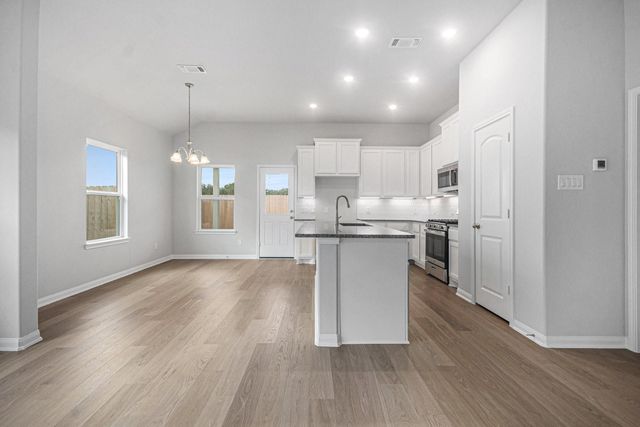 3743 Crawford Street, Bay City, TX 77414