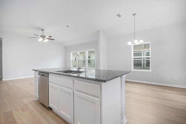 3743 Crawford Street, Bay City, TX 77414