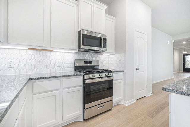 3743 Crawford Street, Bay City, TX 77414