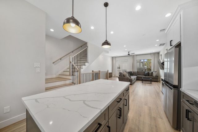 5320 Creekmont Timbers Trail, Houston, TX 77091