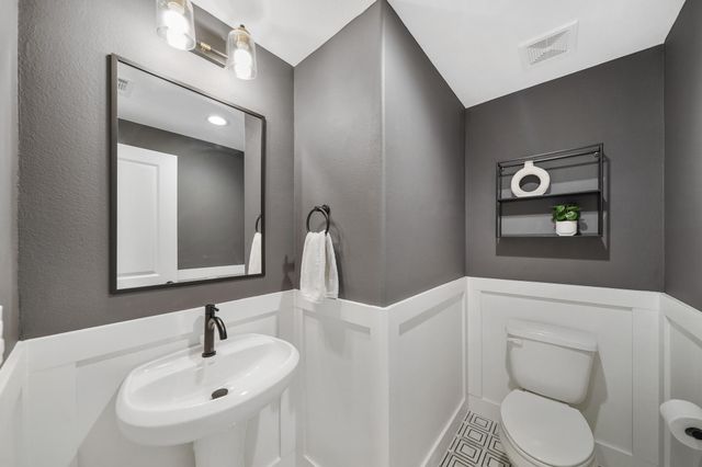 5320 Creekmont Timbers Trail, Houston, TX 77091