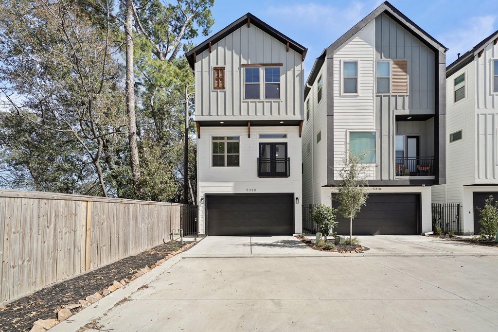 5320 Creekmont Timbers Trail, Houston, TX 77091