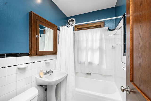 5315 Abbott Avenue S, Minneapolis, MN 55410