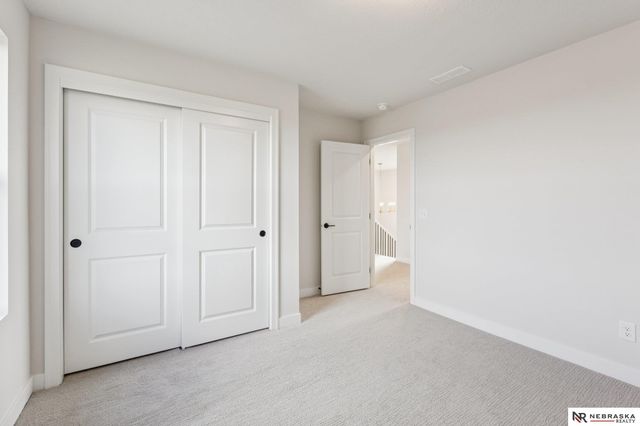 12705 Glenn Street, Papillion, NE 68138