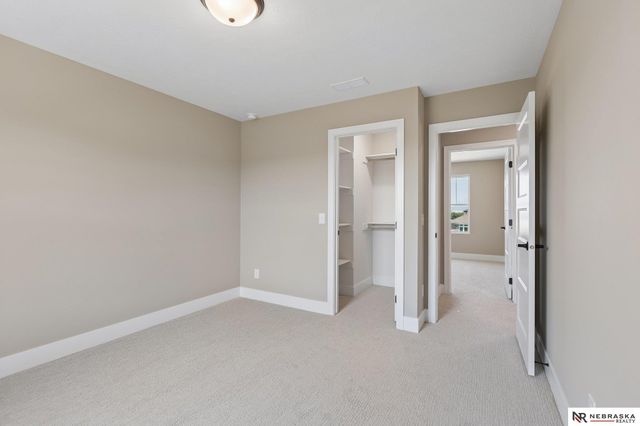 12705 Glenn Street, Papillion, NE 68138
