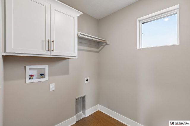 12705 Glenn Street, Papillion, NE 68138