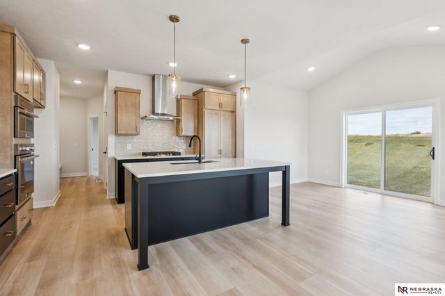 12705 Glenn Street, Papillion, NE 68138