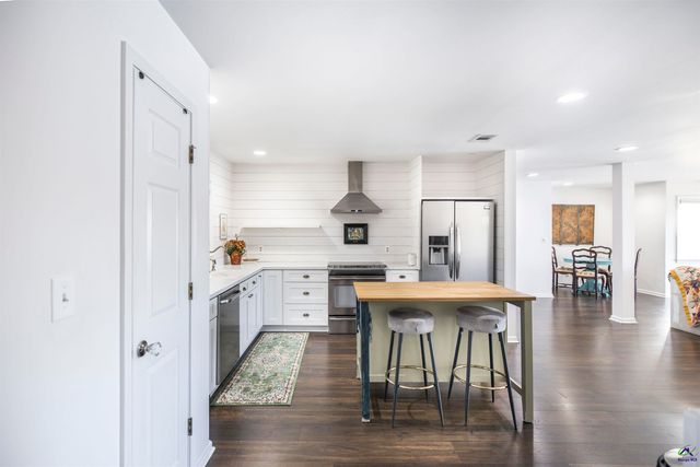 132 Mossland Drive, Perry, GA 31069