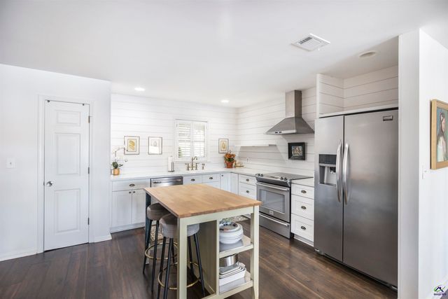 132 Mossland Drive, Perry, GA 31069