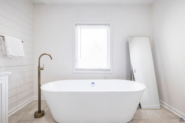 132 Mossland Drive, Perry, GA 31069