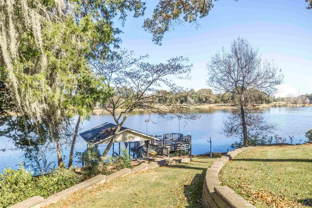 132 Mossland Drive, Perry, GA 31069