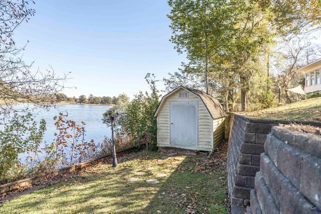 132 Mossland Drive, Perry, GA 31069