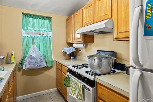 309 Logan Street, Brooklyn, NY 11208