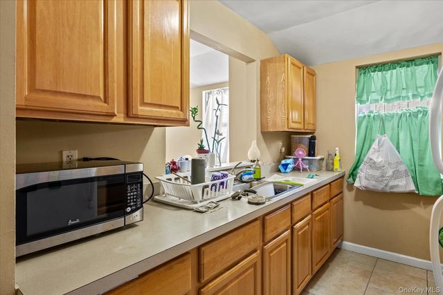 309 Logan Street, Brooklyn, NY 11208
