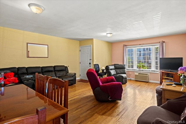 309 Logan Street, Brooklyn, NY 11208