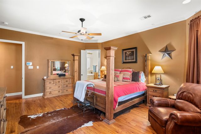 170 Steel Dust Drive, Red Oak, TX 75154