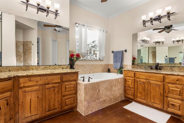 170 Steel Dust Drive, Red Oak, TX 75154