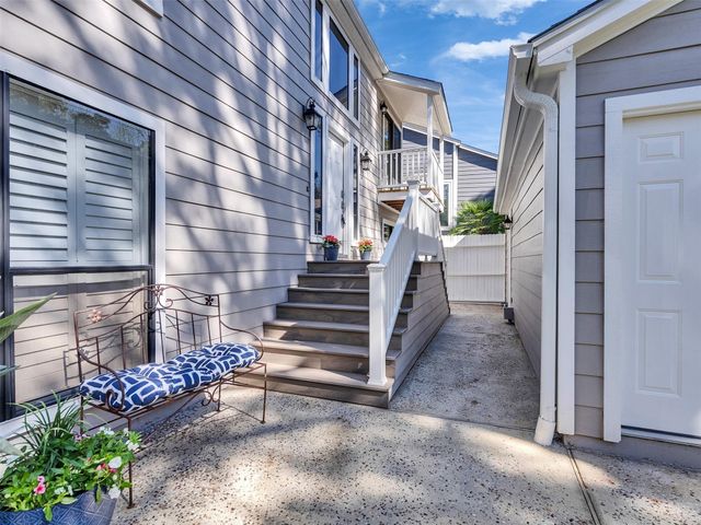 11711 Twain Drive, Montgomery, TX 77356