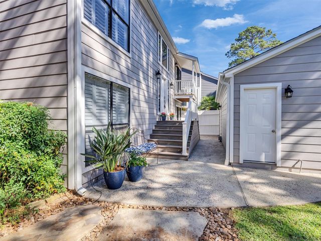 11711 Twain Drive, Montgomery, TX 77356