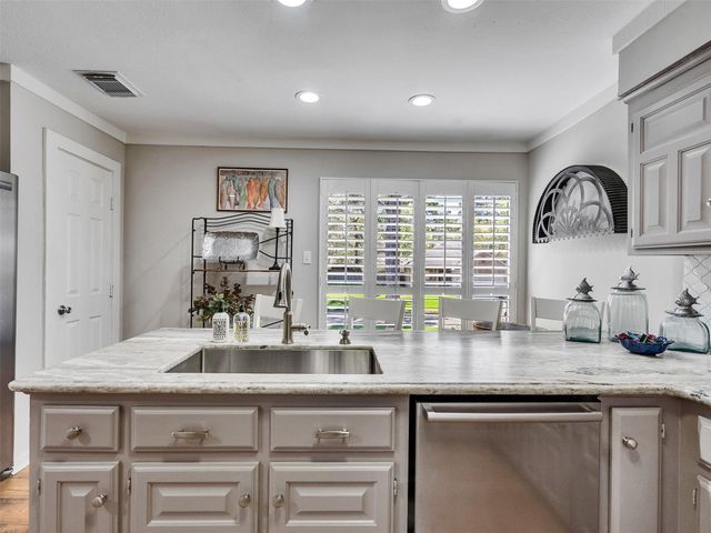 11711 Twain Drive, Montgomery, TX 77356