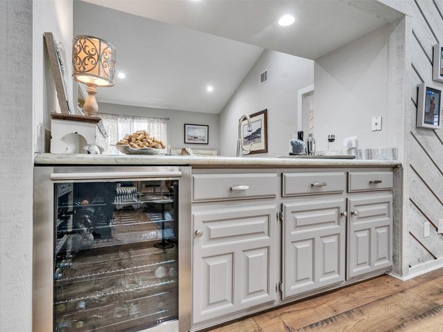 11711 Twain Drive, Montgomery, TX 77356