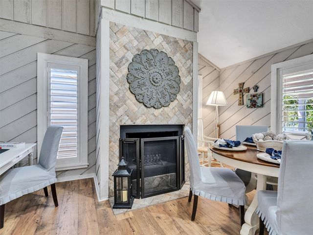 11711 Twain Drive, Montgomery, TX 77356