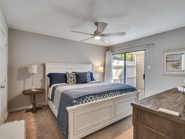 11711 Twain Drive, Montgomery, TX 77356