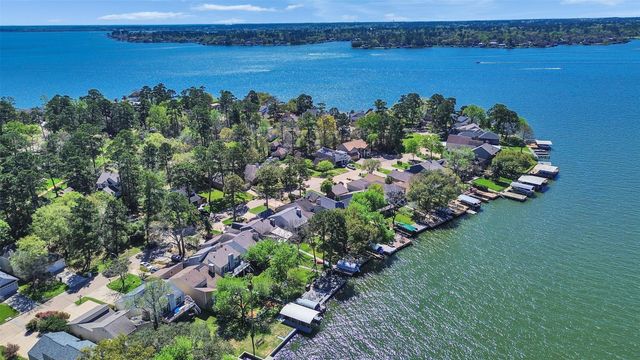 11711 Twain Drive, Montgomery, TX 77356